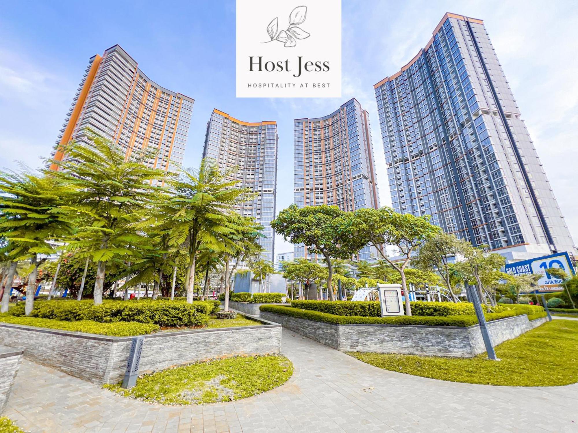 Gold Coast Pik Apartments By Host Jess 雅加达 外观 照片