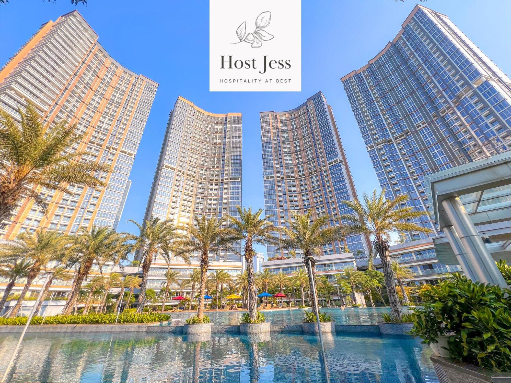 Gold Coast Pik Apartments By Host Jess 雅加达 外观 照片