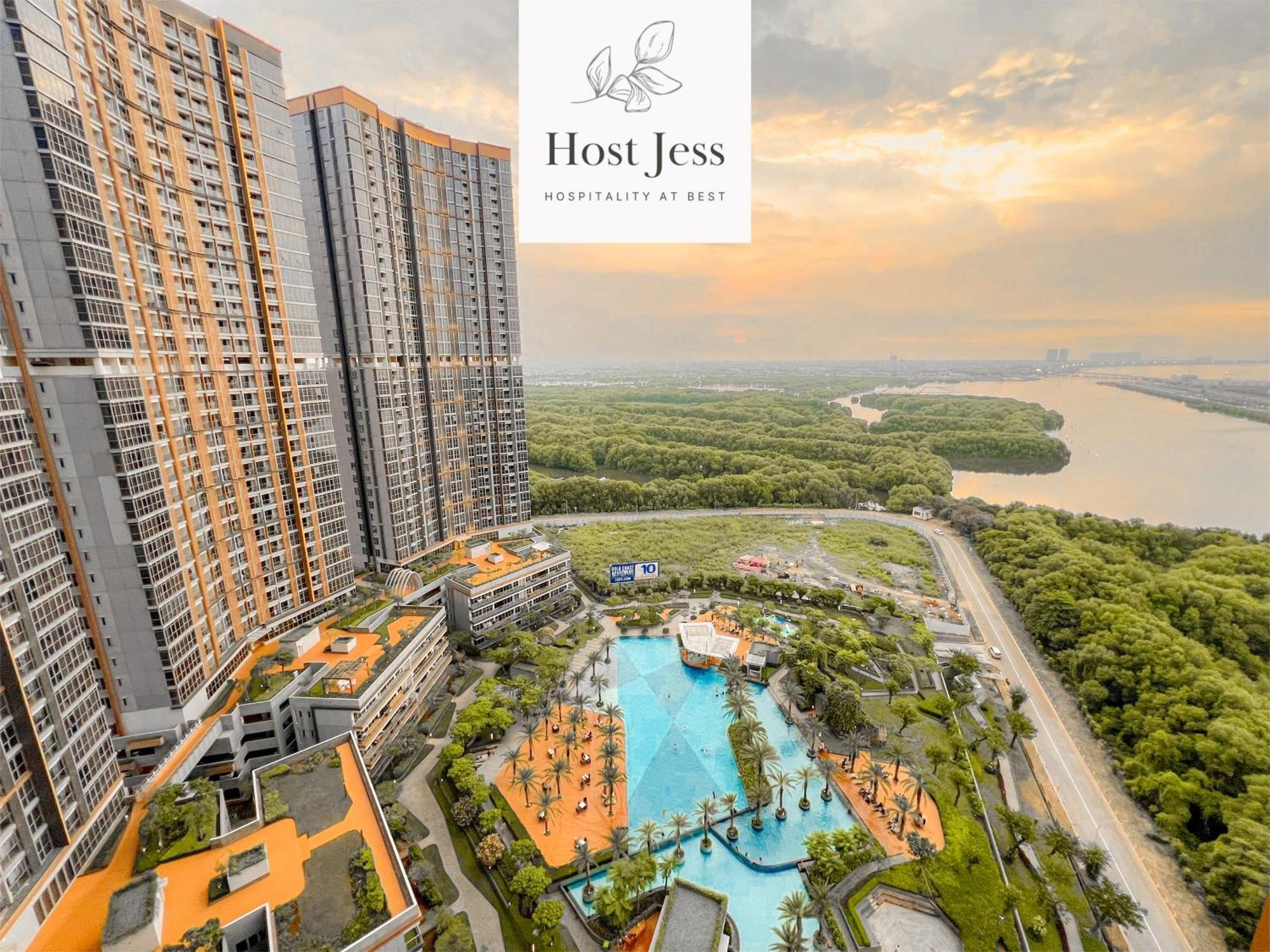 Gold Coast Pik Apartments By Host Jess 雅加达 外观 照片